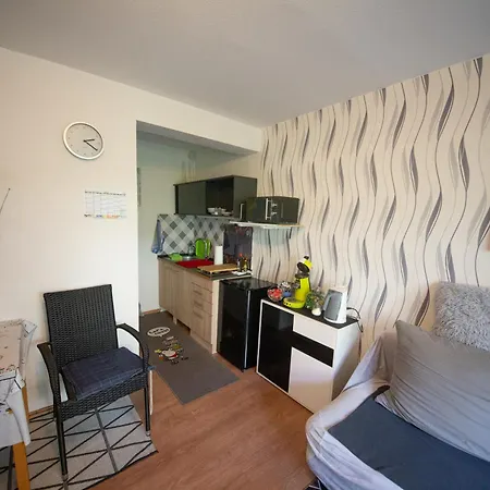Ferien Und Monteurwohnung *